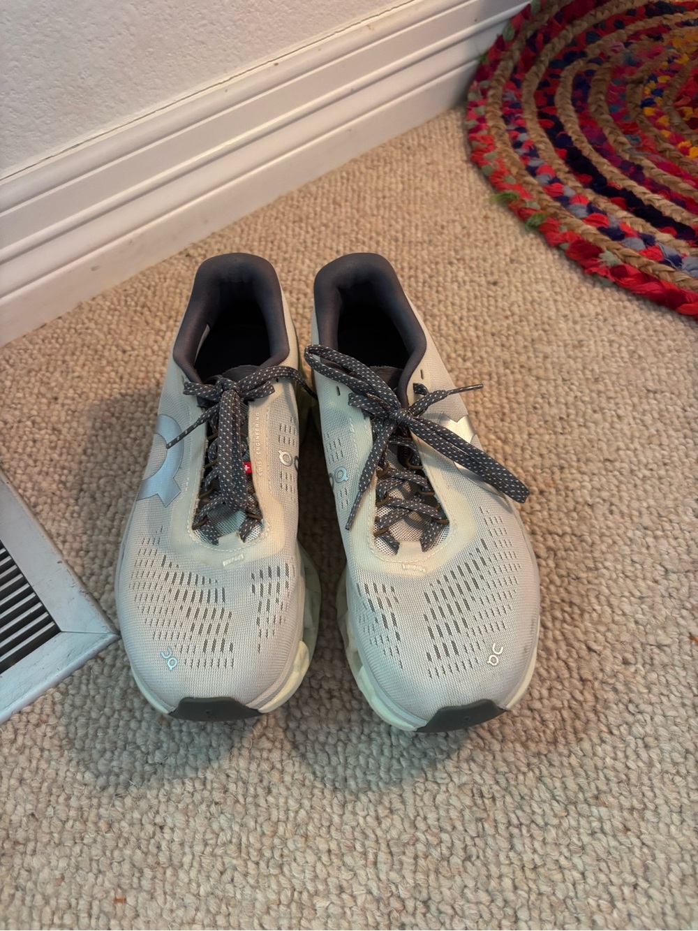 On Running shoes - Picture 3 of 4